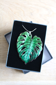 Monstera Deliciosa Necklace