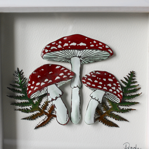 Mushroom Trio & Ferns - Medium Frame