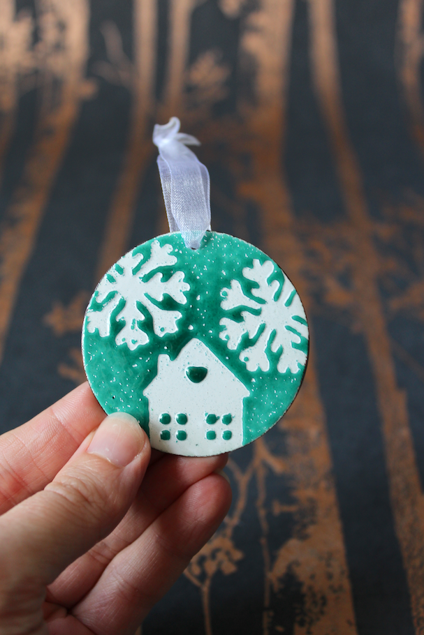 House Christmas Decoration - Green