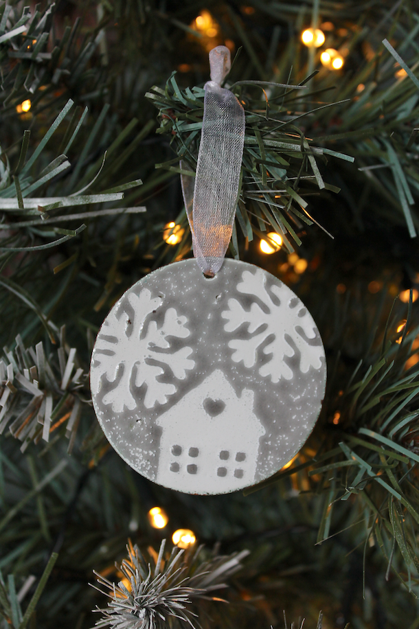 House Christmas Decoration - Grey