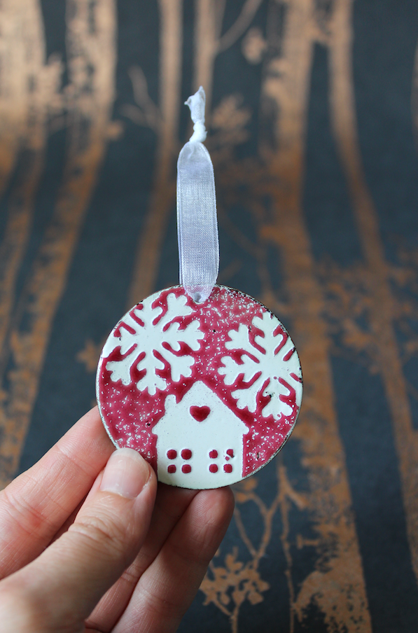 House Christmas Decoration - Red
