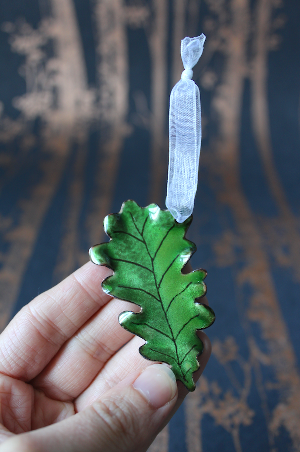 Oak Leaf Christmas Decoration - Green