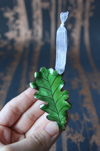 Oak Leaf Christmas Decoration - Green