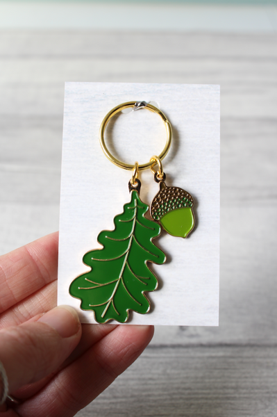 Acorn keychain discount
