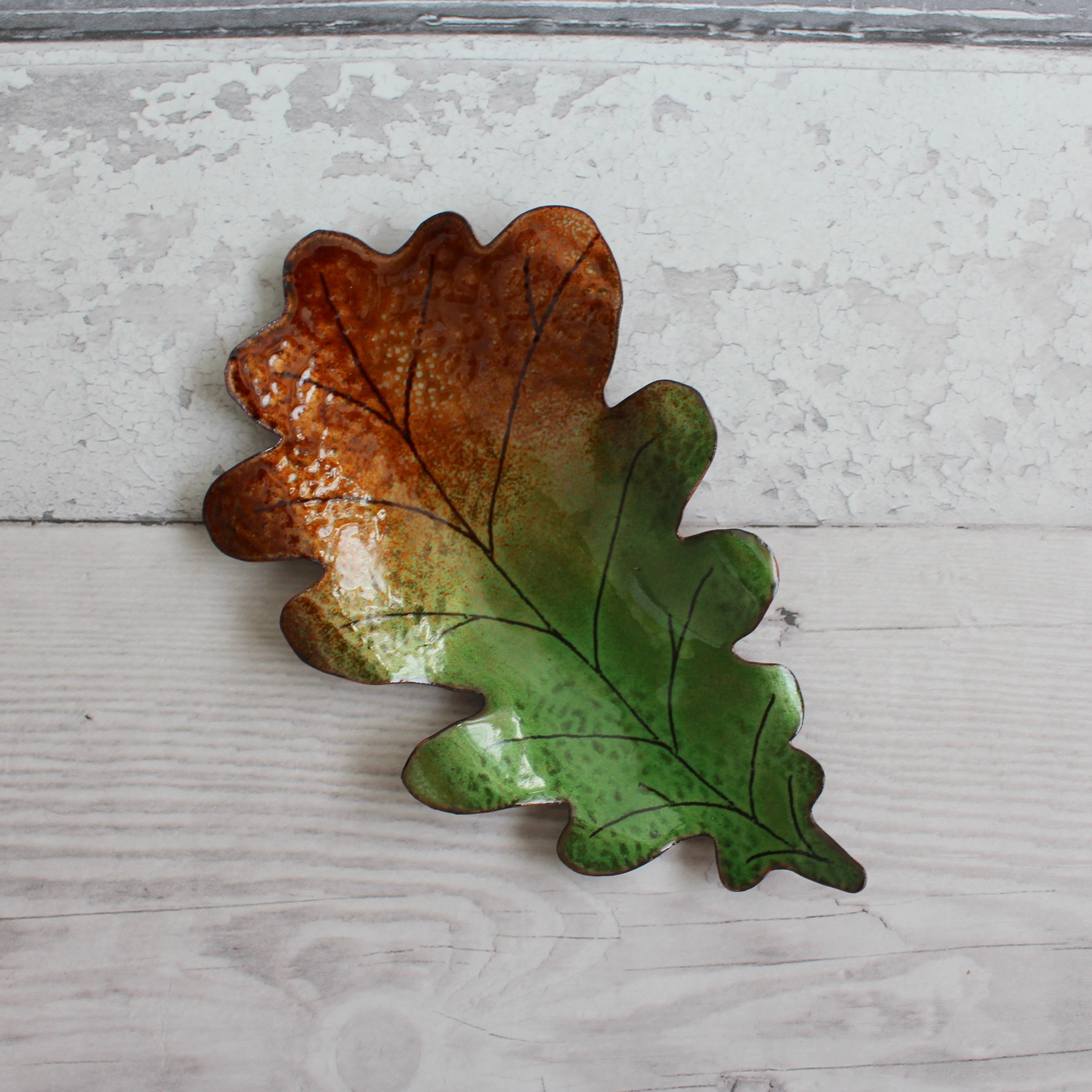 Oak Dish